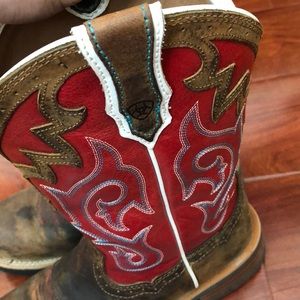 Dusty looking Ariat cowgirl boots